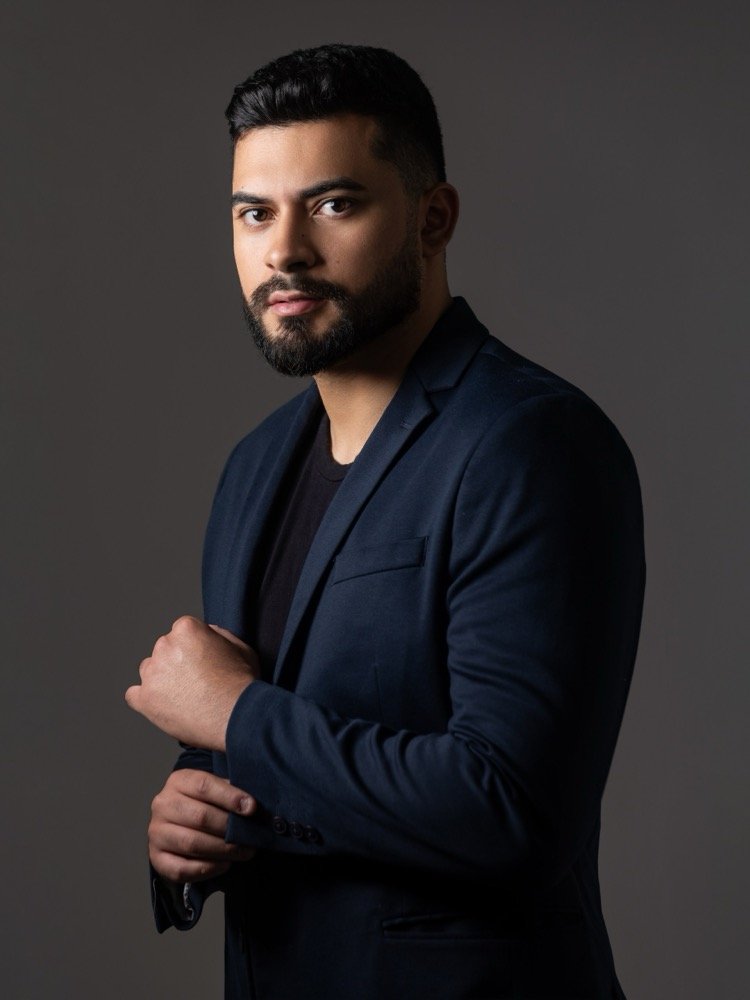 Dr. Lucas Maia